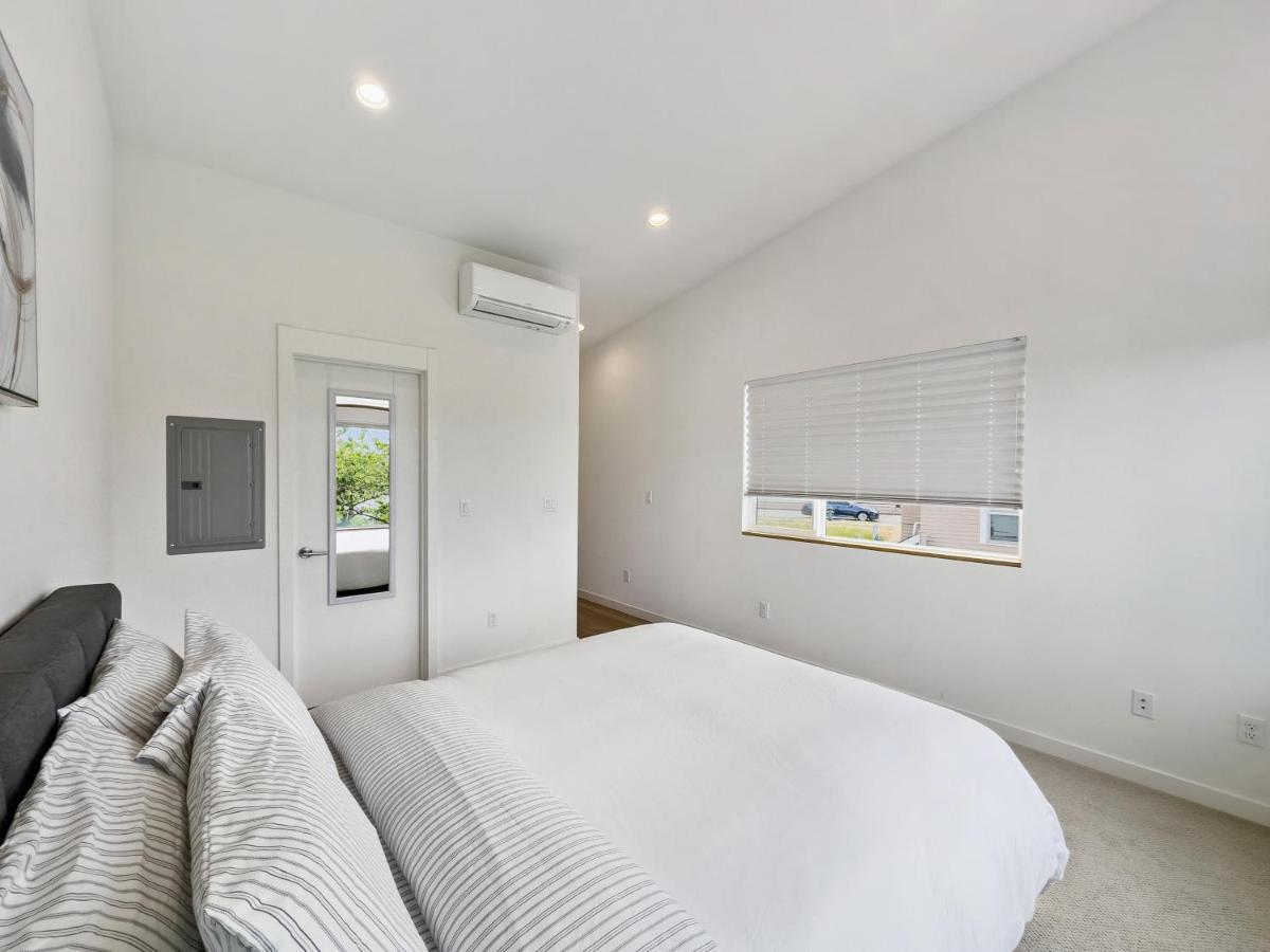 Modern Two Story Townhouse Near Light Rail Apartment Seattle Ngoại thất bức ảnh